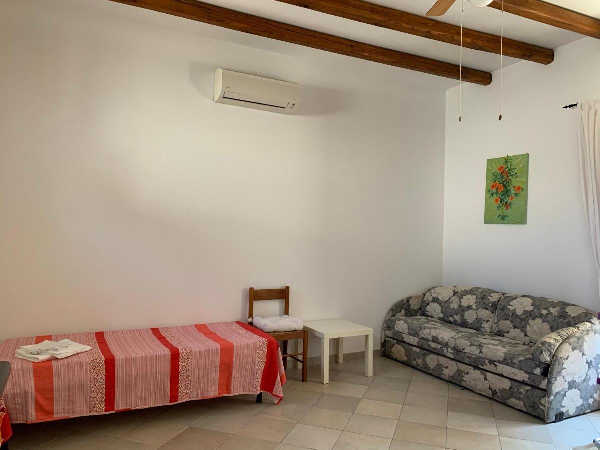 Za Genia Apartment สตรอมโบลี ภายนอก รูปภาพ